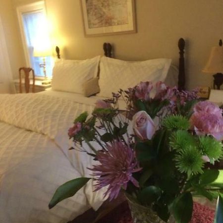 Wellesley Bed And Breakfast Экстерьер фото