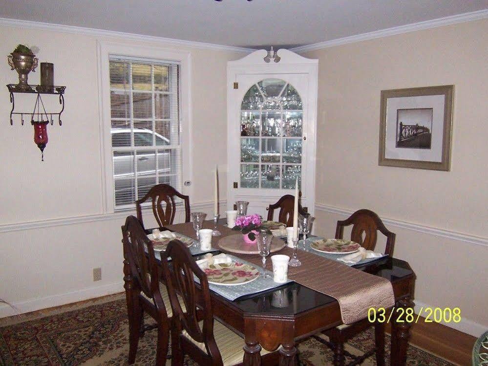 Wellesley Bed And Breakfast Экстерьер фото
